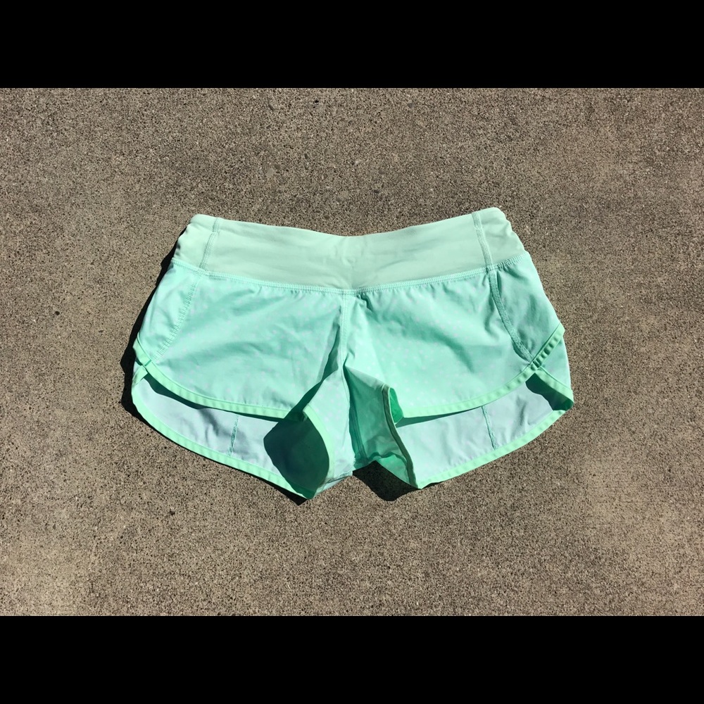RARE! Lululemon 4 Way Stretch Shorts Mint 4